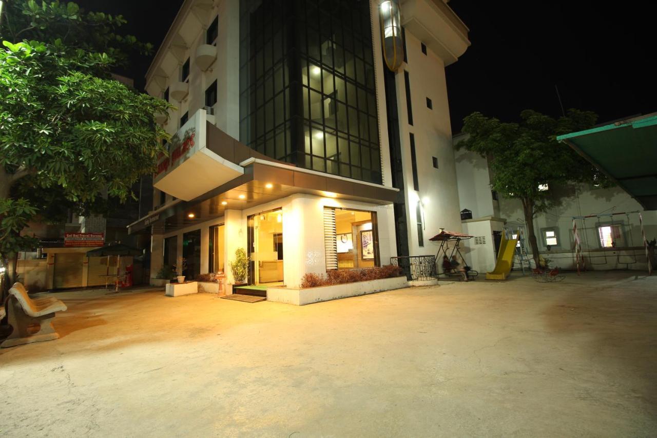 Hotel Laxmibai Palace Shirdi Eksteriør billede