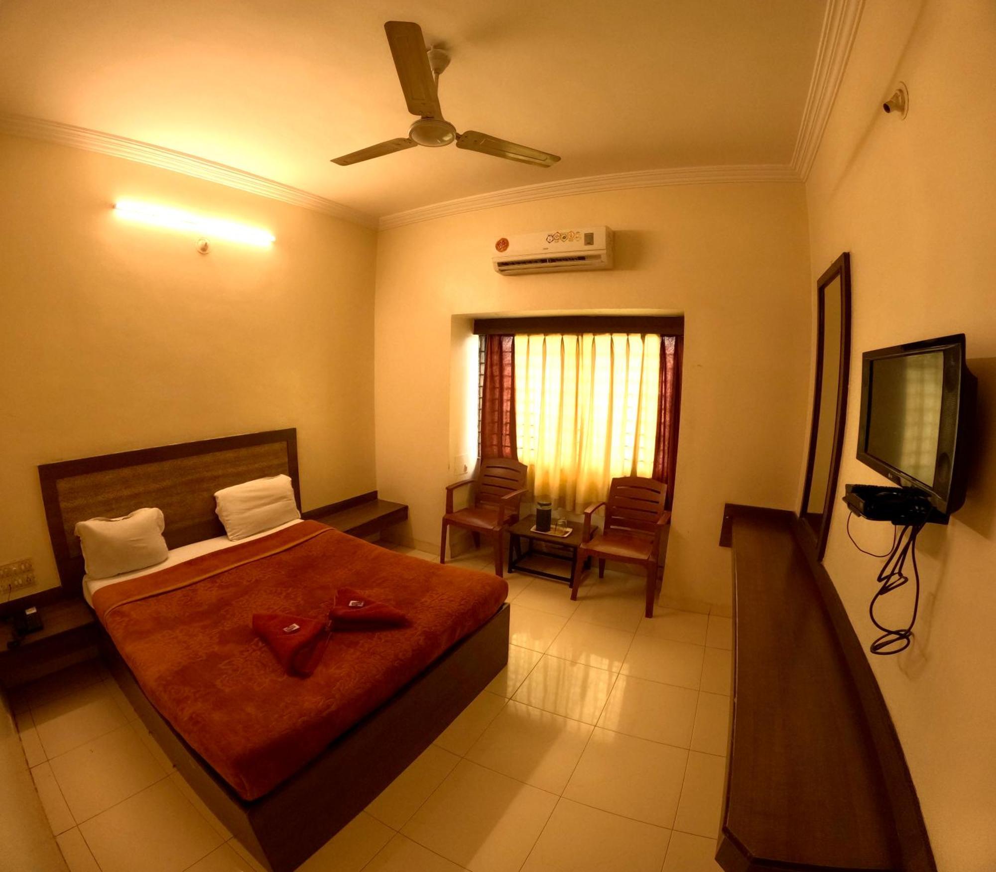 Hotel Laxmibai Palace Shirdi Eksteriør billede